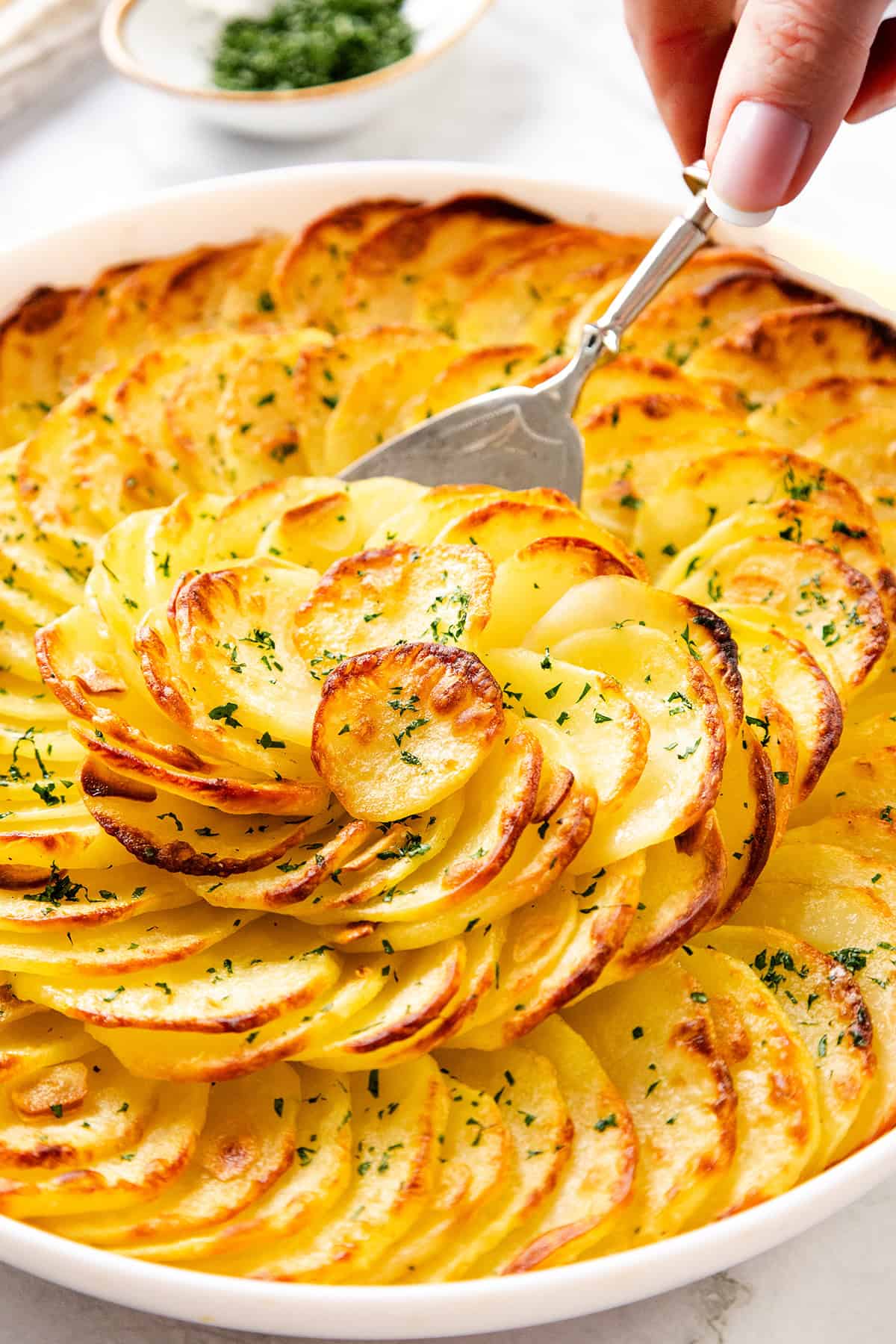 Easy One-Pan Crispy Garlic Roasted Potatoes Side Dish